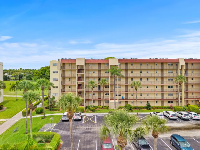 3755 Via Poinciana, Greenacres, FL 33467