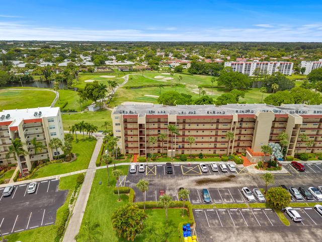 3755 Via Poinciana, Greenacres, FL 33467