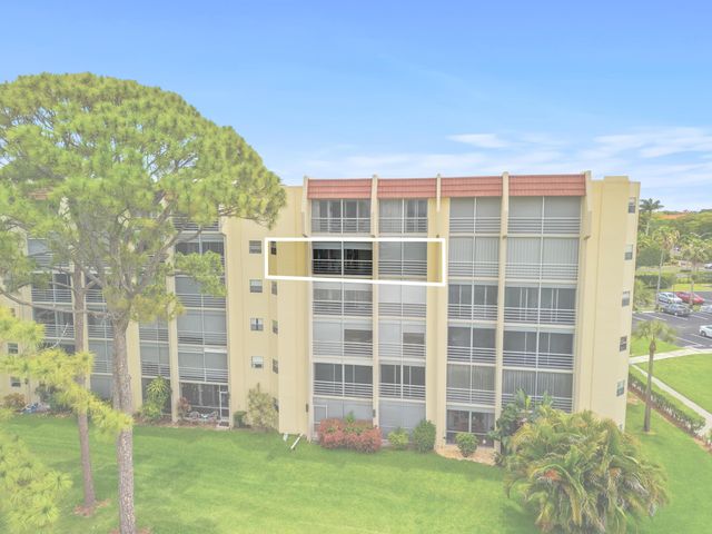 3755 Via Poinciana, Greenacres, FL 33467