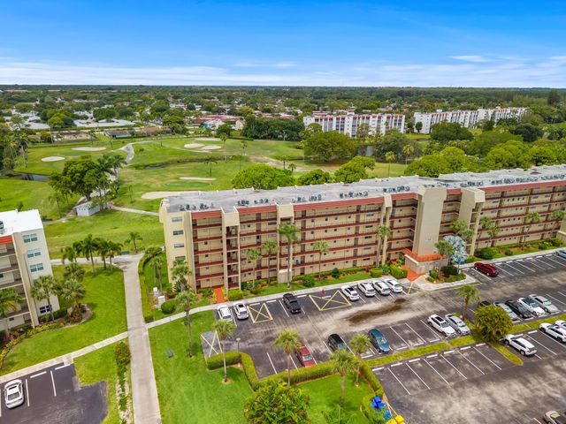 3755 Via Poinciana, Greenacres, FL 33467