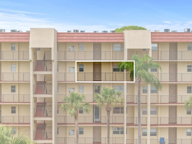 3755 Via Poinciana, Greenacres, FL 33467
