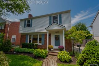 1383 Whittier Road, Grosse Pointe Park, MI 48230