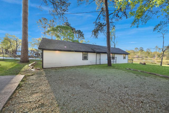 508 Navajo Dr, Montgomery, TX 77316