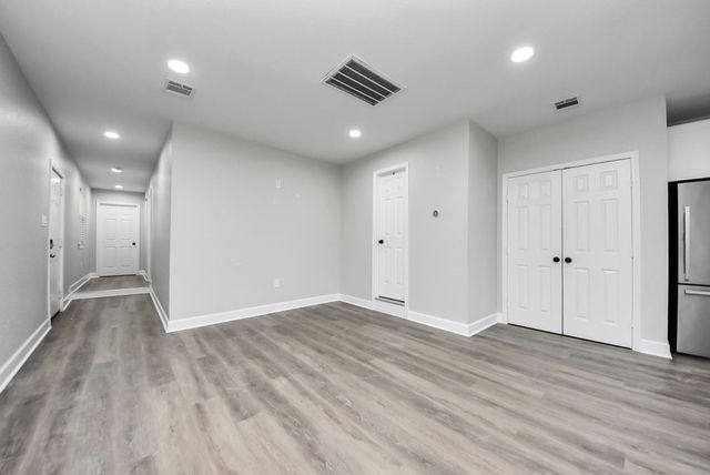 508 Navajo Dr, Montgomery, TX 77316