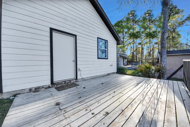 508 Navajo Dr, Montgomery, TX 77316