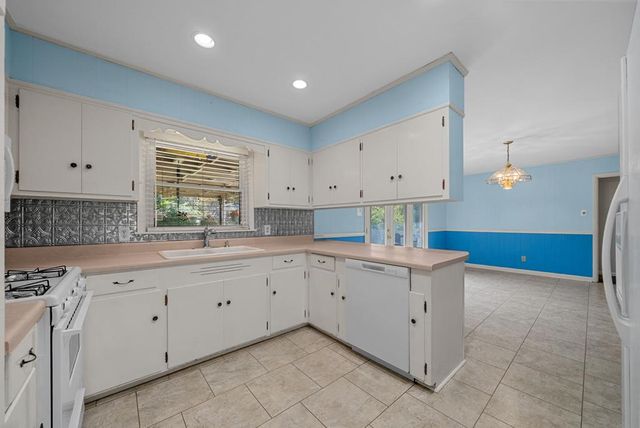 106 Millbrooke Drive, Hopkinsville, KY 42240