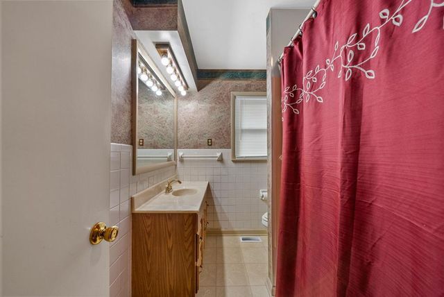 106 Millbrooke Drive, Hopkinsville, KY 42240