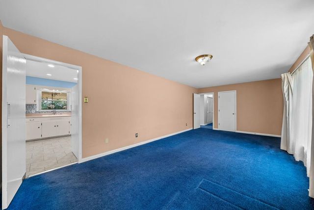 106 Millbrooke Drive, Hopkinsville, KY 42240