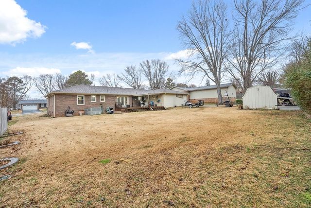 106 Millbrooke Drive, Hopkinsville, KY 42240