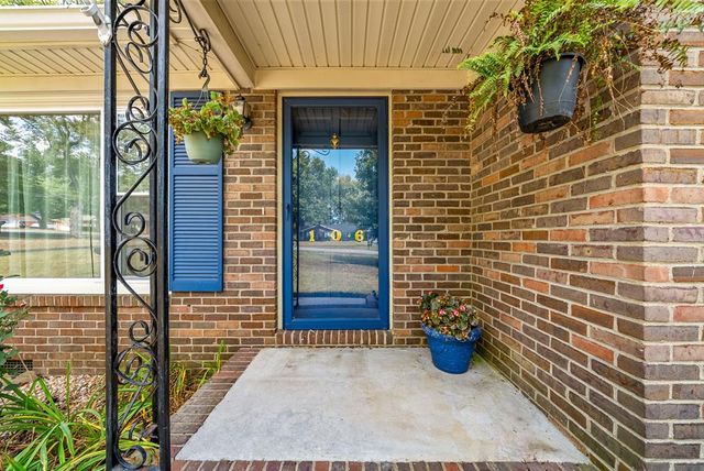 106 Millbrooke Drive, Hopkinsville, KY 42240