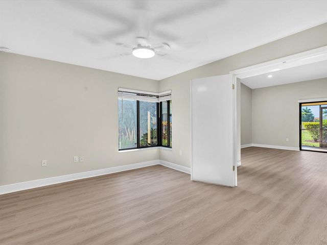 2627 Emerald Way N, Deerfield Beach, FL 33442