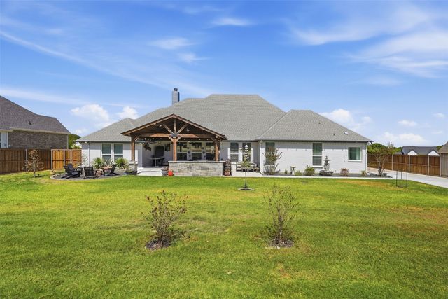 860 San Saba E, Midlothian, TX 76065