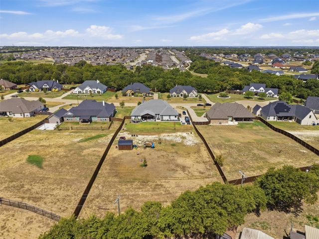 860 San Saba E, Midlothian, TX 76065