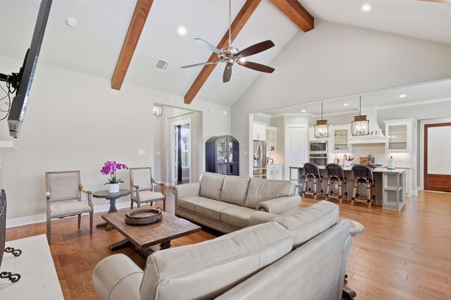 860 San Saba E, Midlothian, TX 76065