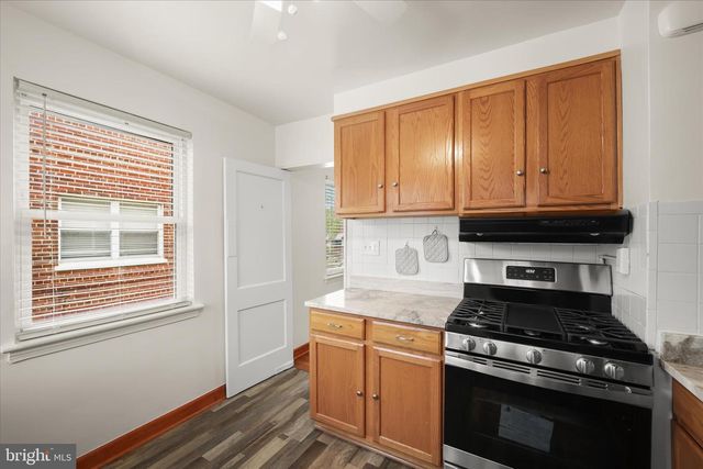 604 GALVESTON PL SE, Washington, DC 20032