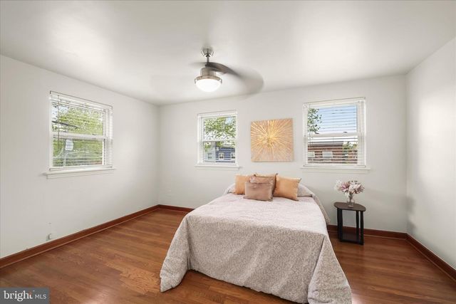 604 GALVESTON PL SE, Washington, DC 20032