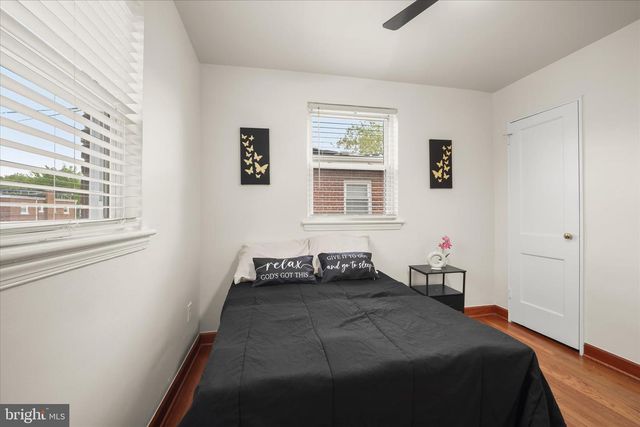 604 GALVESTON PL SE, Washington, DC 20032