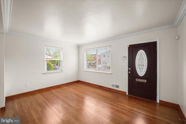 604 GALVESTON PL SE, Washington, DC 20032
