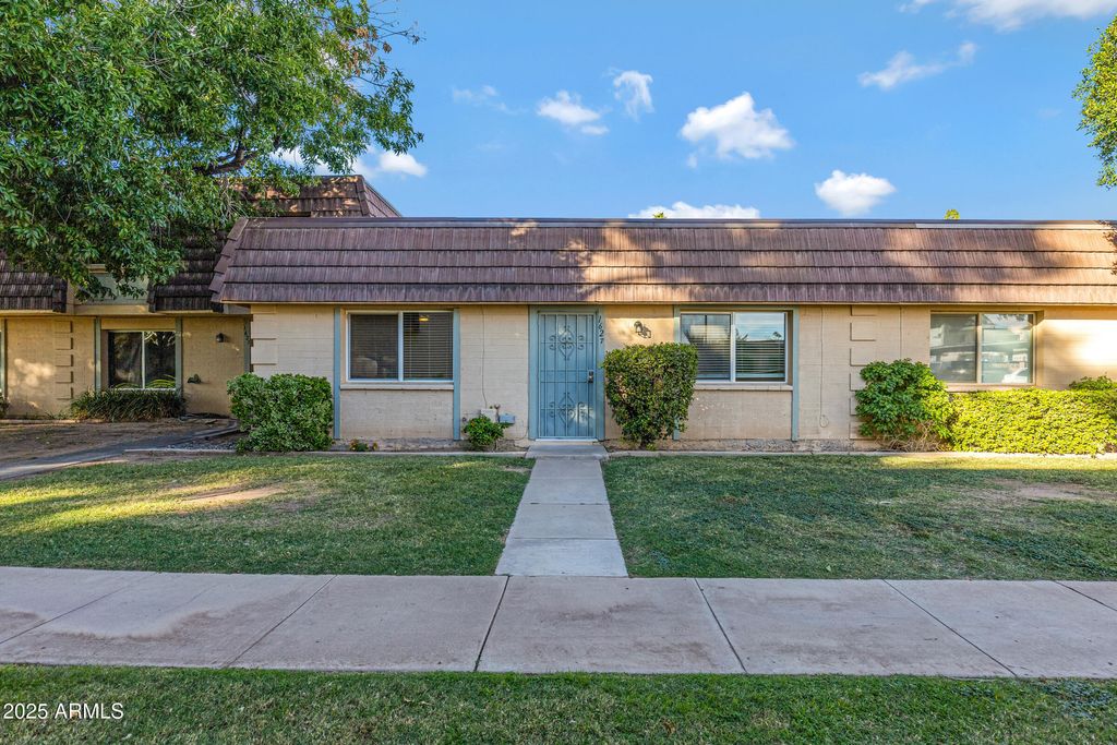1627 E NEWPORT Drive, Tempe, AZ 85282