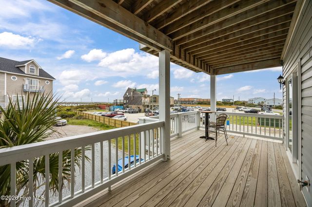 210 Goldsboro Drive, N Topsail Beach, NC 28460