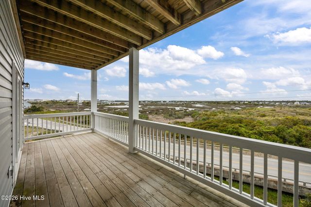 210 Goldsboro Drive, N Topsail Beach, NC 28460