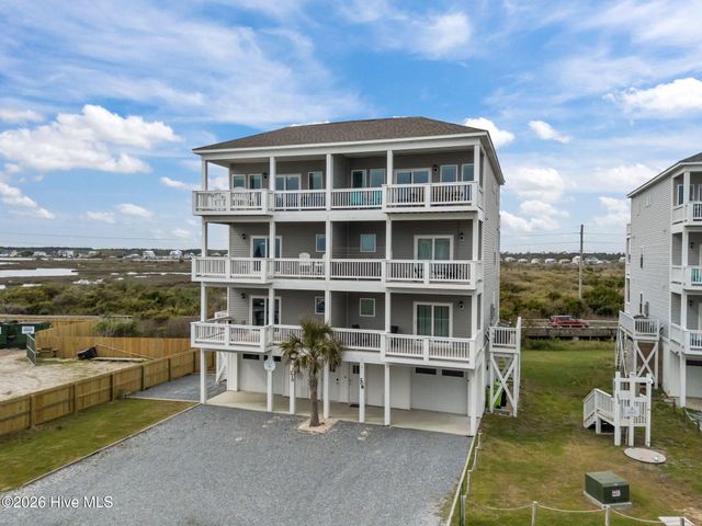 210 Goldsboro Drive, N Topsail Beach, NC 28460