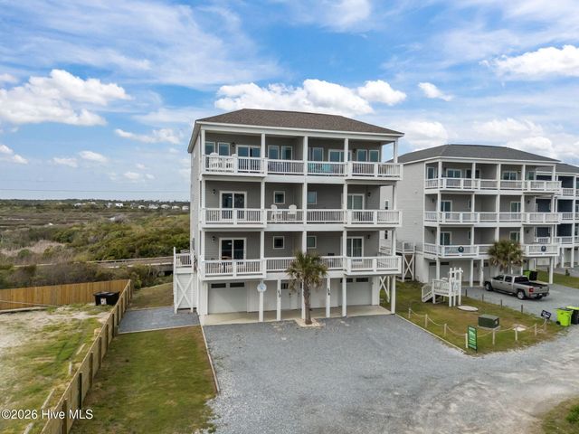 210 Goldsboro Drive, N Topsail Beach, NC 28460