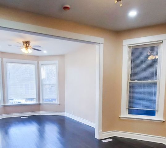 1540 N Keeler Avenue 1, Chicago, IL 60651