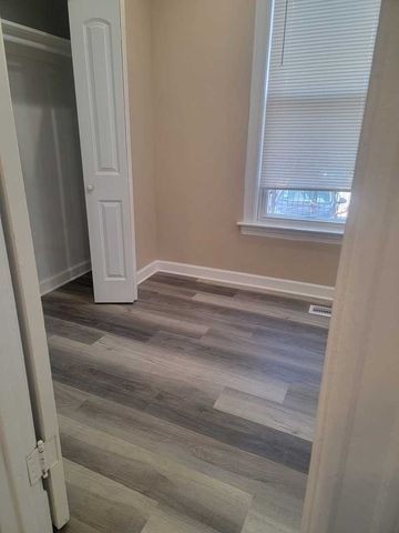 1540 N Keeler Avenue 1, Chicago, IL 60651