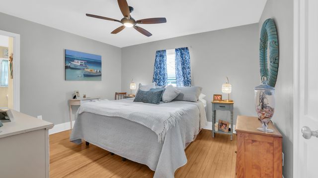 94 Cedar Ave., North Myrtle Beach, SC 29582