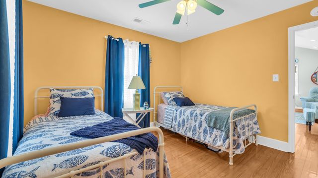 94 Cedar Ave., North Myrtle Beach, SC 29582