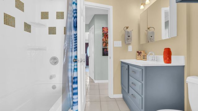 94 Cedar Ave., North Myrtle Beach, SC 29582