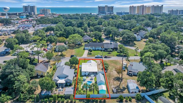 94 Cedar Ave., North Myrtle Beach, SC 29582