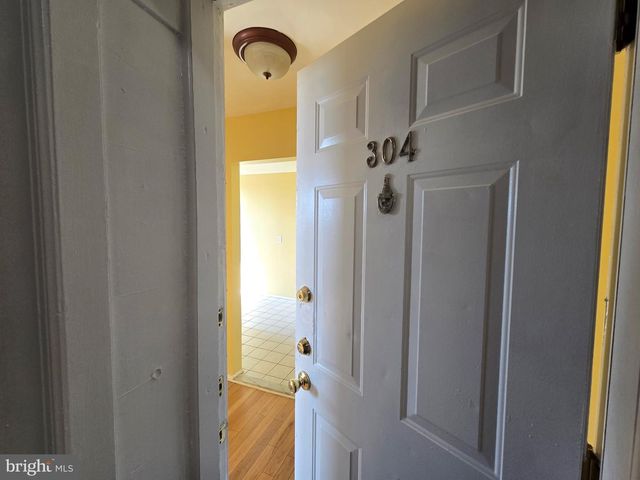 2271 JOHN F KENNEDY BLVD #304, Jersey City, NJ 07304