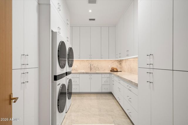 7101 N 47TH Street, Paradise Valley, AZ 85253