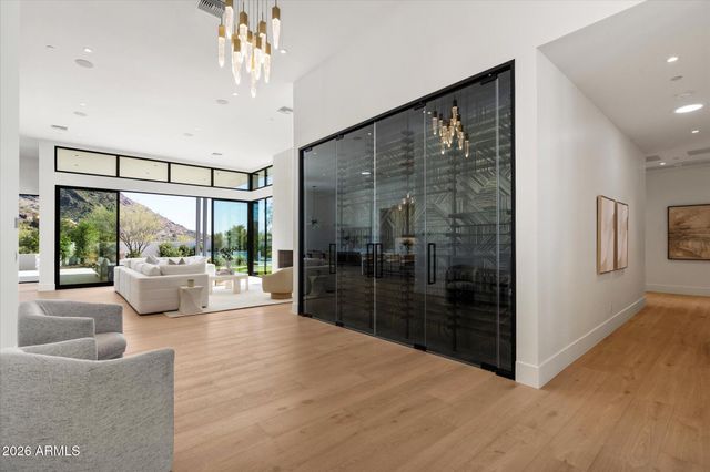 7101 N 47TH Street, Paradise Valley, AZ 85253