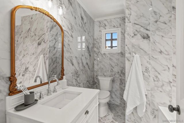 4430 Arista St, San Diego, CA 92103