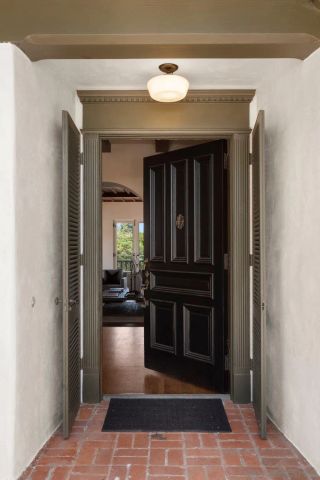 4430 Arista St, San Diego, CA 92103