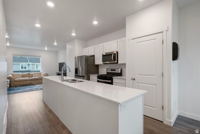 941 E CITADEL LN, Saratoga Springs, UT 84045