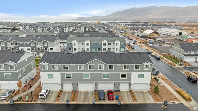 941 E CITADEL LN, Saratoga Springs, UT 84045