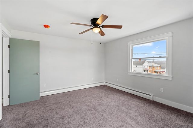 253 Waddell Ave, Donora, PA 15033