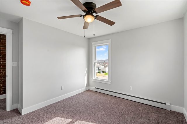 253 Waddell Ave, Donora, PA 15033