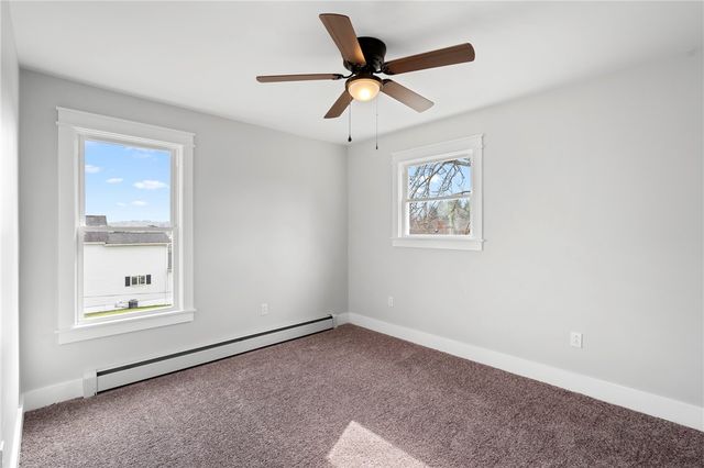 253 Waddell Ave, Donora, PA 15033