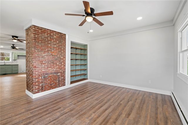 253 Waddell Ave, Donora, PA 15033