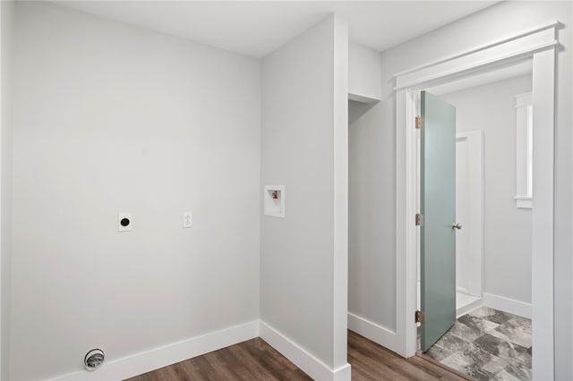 253 Waddell Ave, Donora, PA 15033