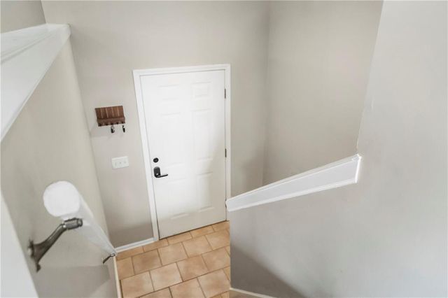 700 S DEERFIELD Drive, Bonner Springs, KS 66012