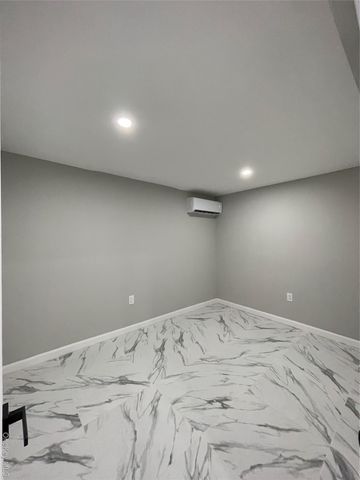 114-42 196th Street, Saint Albans, NY 11412