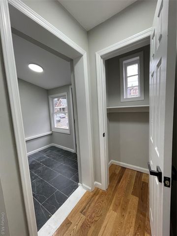 114-42 196th Street, Saint Albans, NY 11412