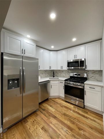 114-42 196th Street, Saint Albans, NY 11412