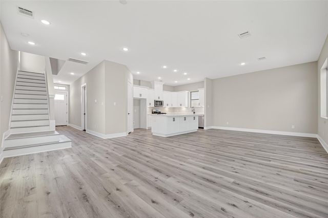 4902 Wunder Way, Houston, TX 77069
